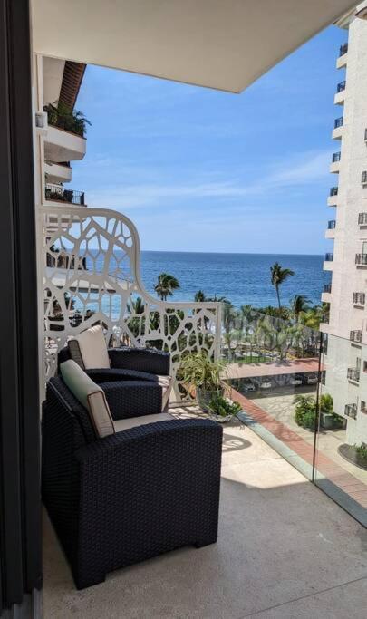 Ocean View Penthouse In P.V. Romantic Zone Puerto Vallarta Exterior photo