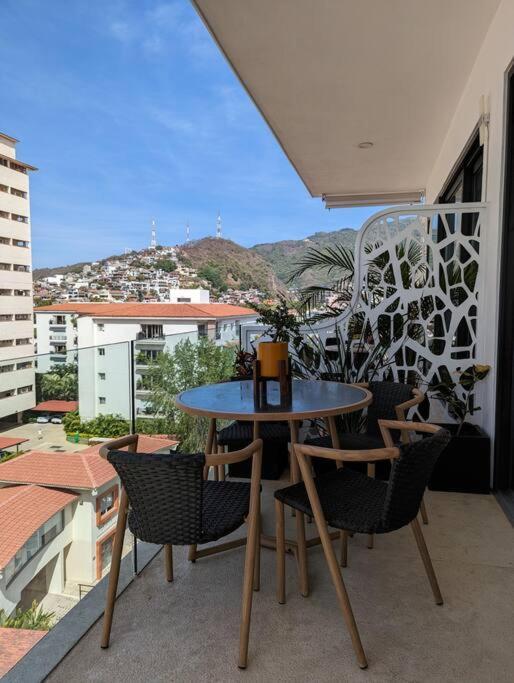 Ocean View Penthouse In P.V. Romantic Zone Puerto Vallarta Exterior photo